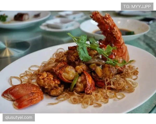 吴向东训练完直接打车去米其林三星，这自律和奢侈的切换也太丝滑了